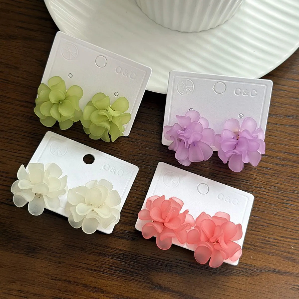 ladies earrings two tone finish -1 Pair Sweet Pastoral Korean Style Flower Alloy Ear Studs