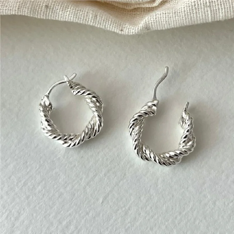 Twisted String Earrings D479