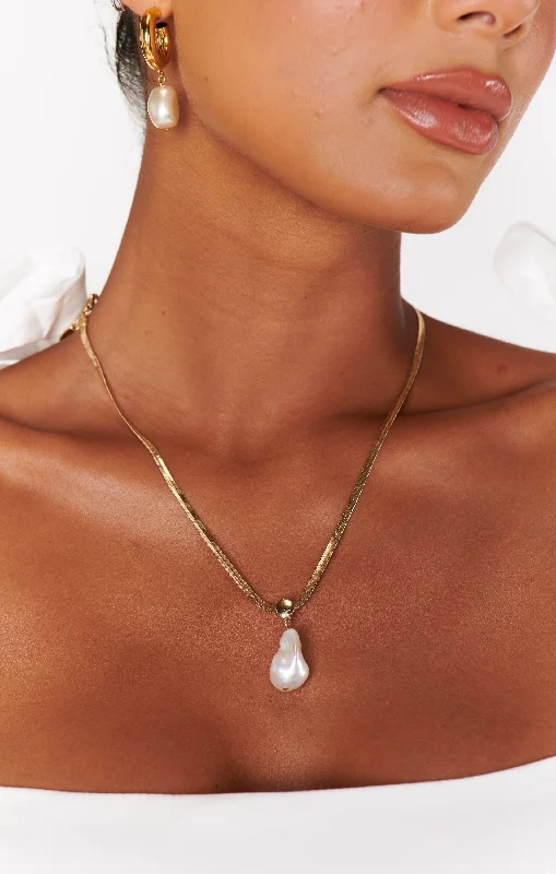 necklaces with birthstone charm -Ettika Baroque Pearl Pendant Snake Chain Necklace ~ Gold/Pearl