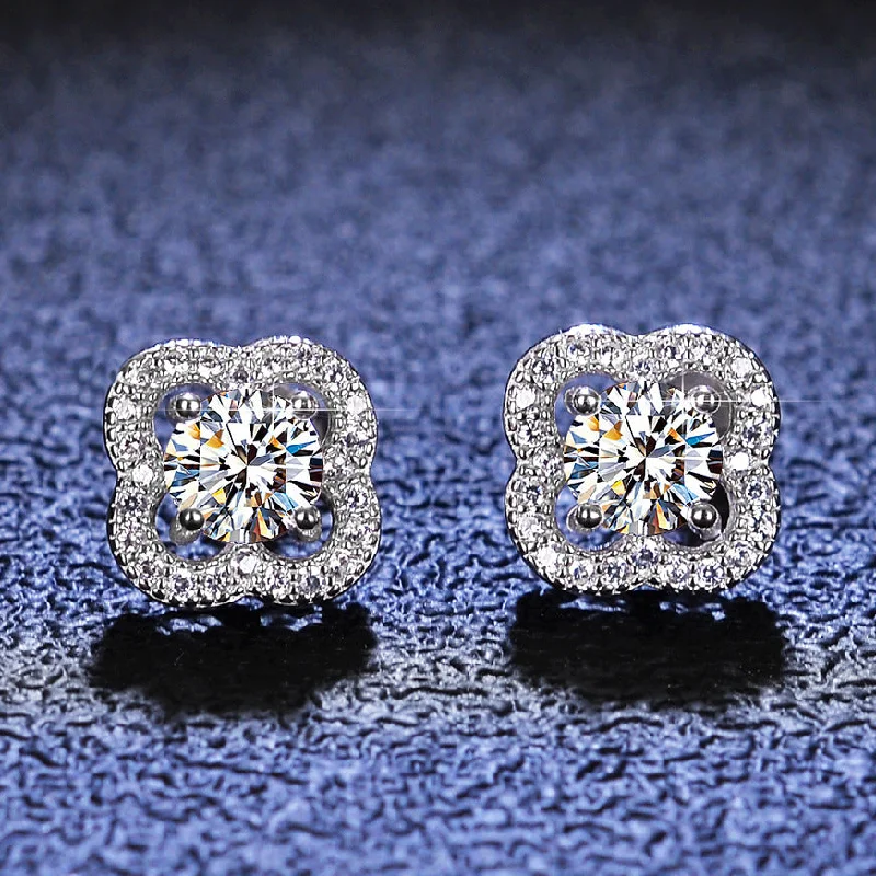 1 Karat (D Color Moissanite)