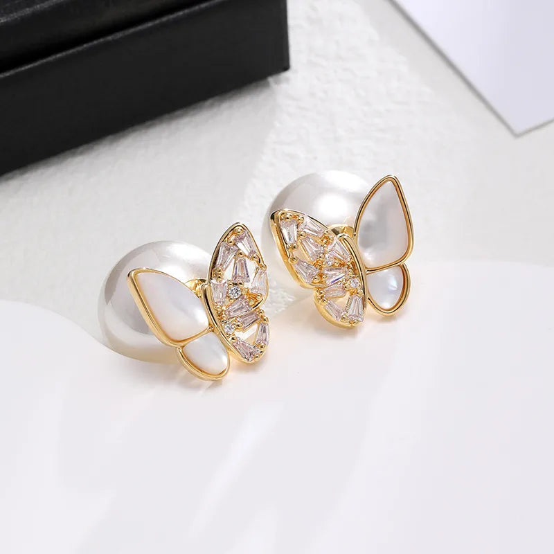 ladies earrings for mother gift -1 Pair Sweet Simple Style Butterfly Inlay Imitation Pearl Copper Zircon 18K Gold Plated Ear Studs