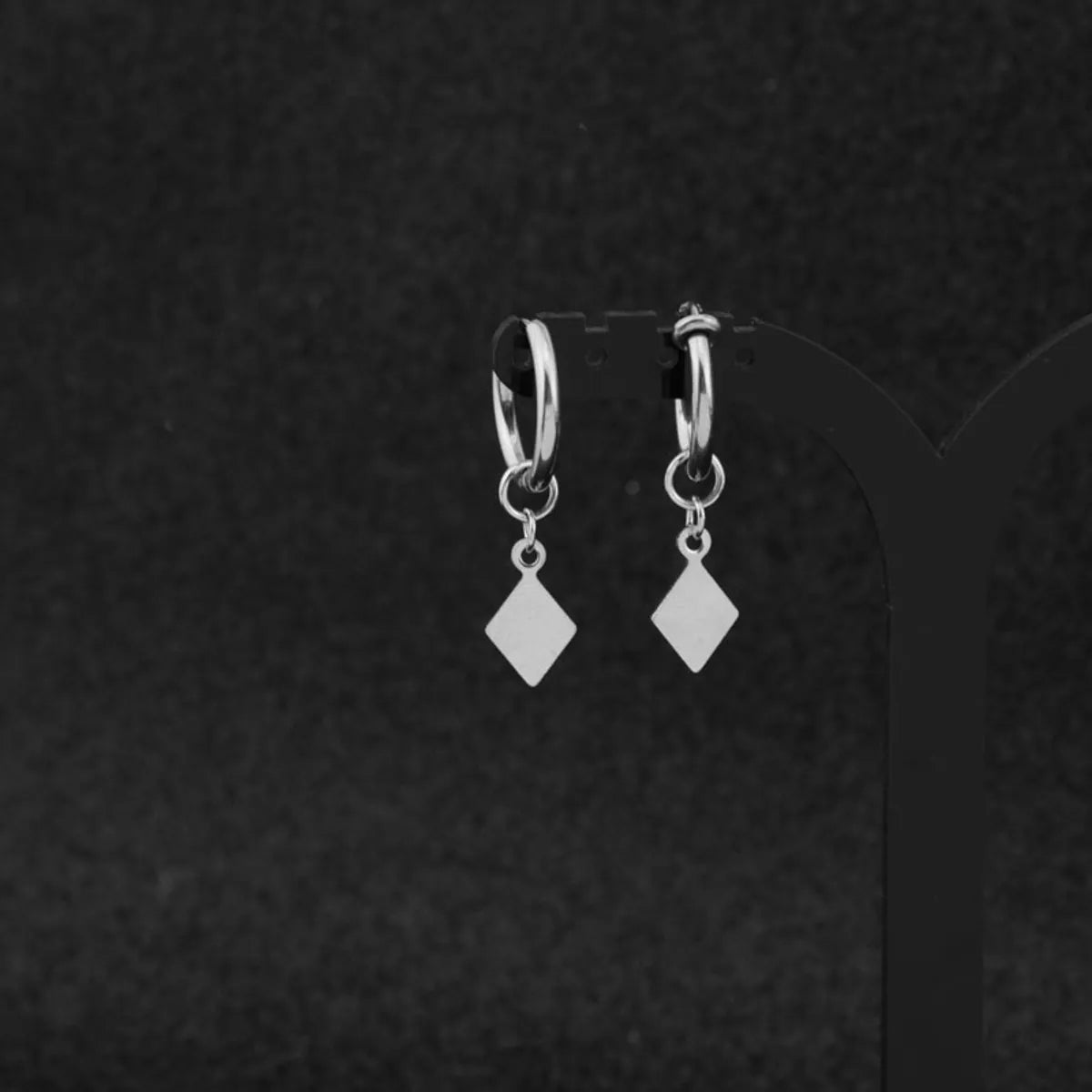 ladies earrings with feather charm -1 Piece Simple Style Geometric Polishing Stainless Steel Drop Earrings