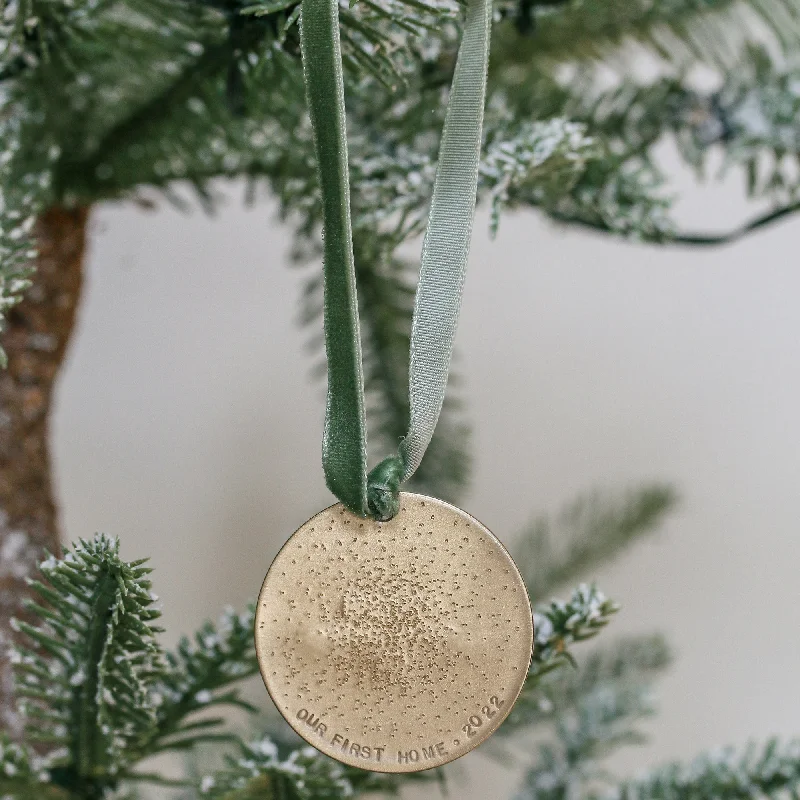 DIAMOND DUSTED STARBURST HEIRLOOM ORNAMENT