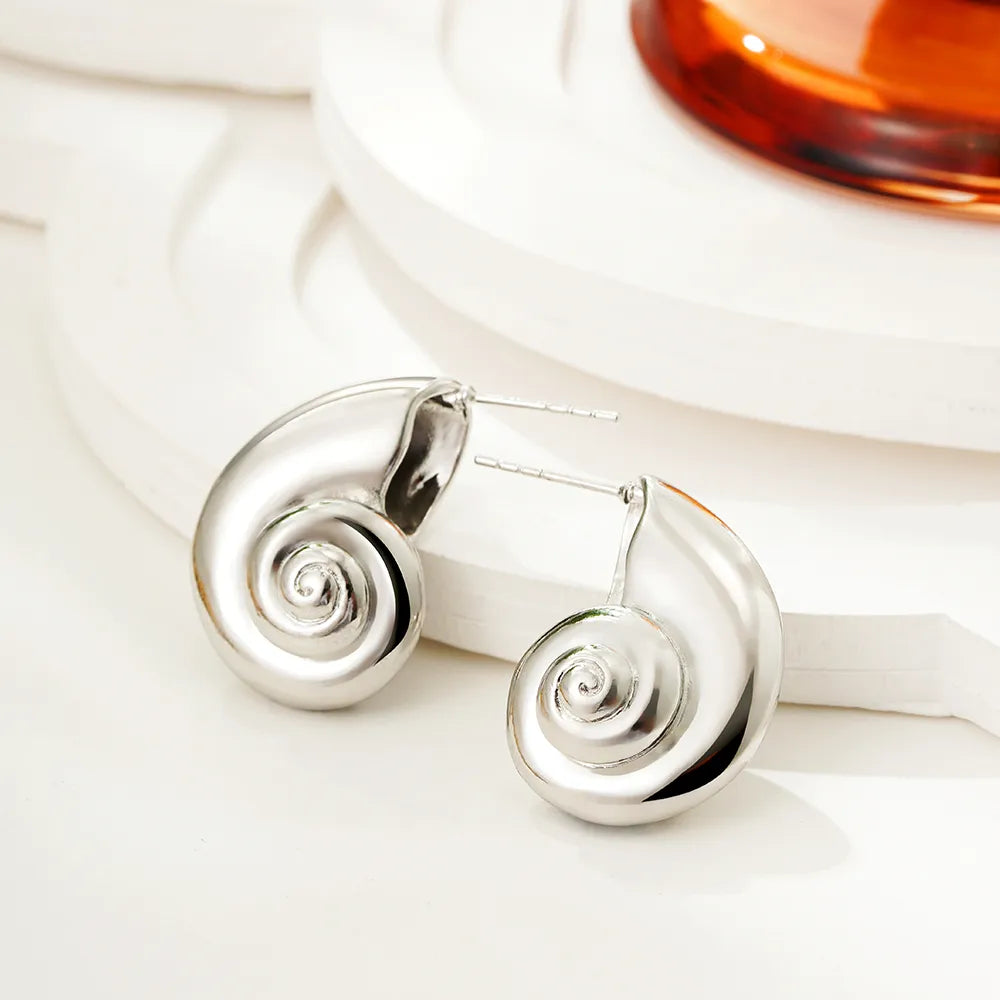 ladies earrings with green peridot -1 Pair Simple Style Classic Style Spiral Copper Ear Studs