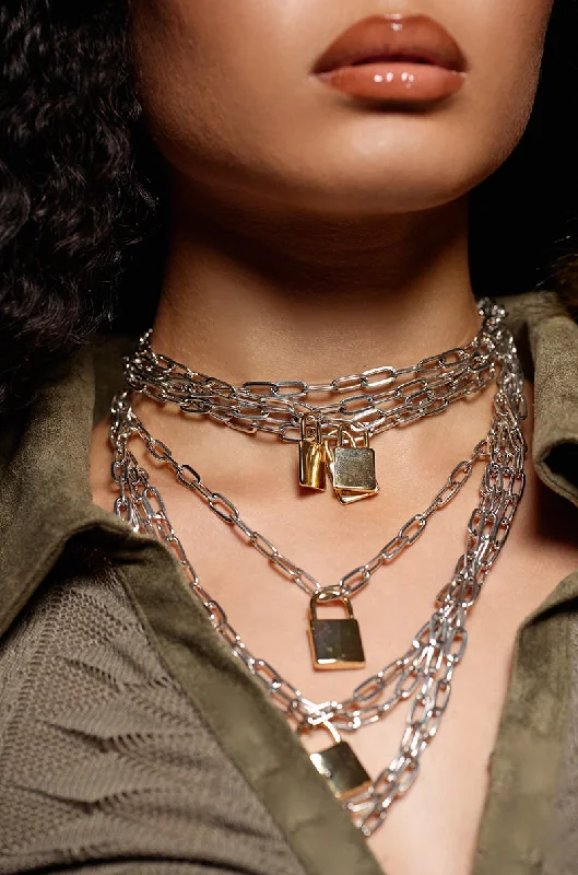 necklaces for fashion lovers -LOCKED IN LAYERED NECKLACE