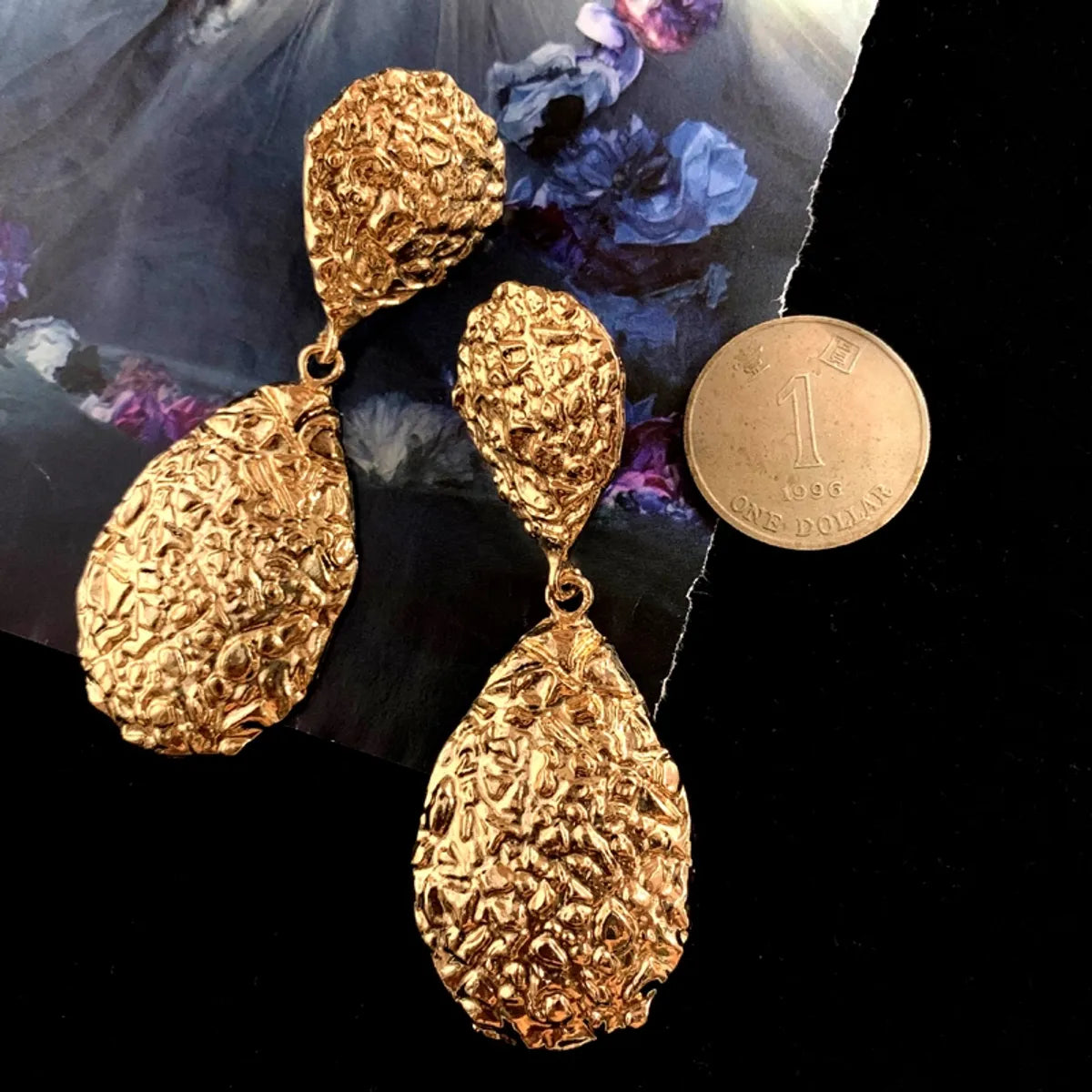 ladies earrings for fashion lovers -Exaggerated Textured Vintage Waterdrop Metal Earrings