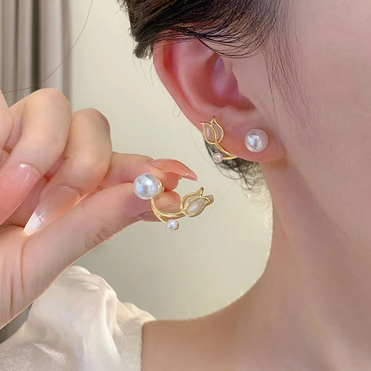 ladies earrings for bridal elegance -1 Pair Fashion Flower Inlay Alloy Artificial Pearls Opal Ear Studs