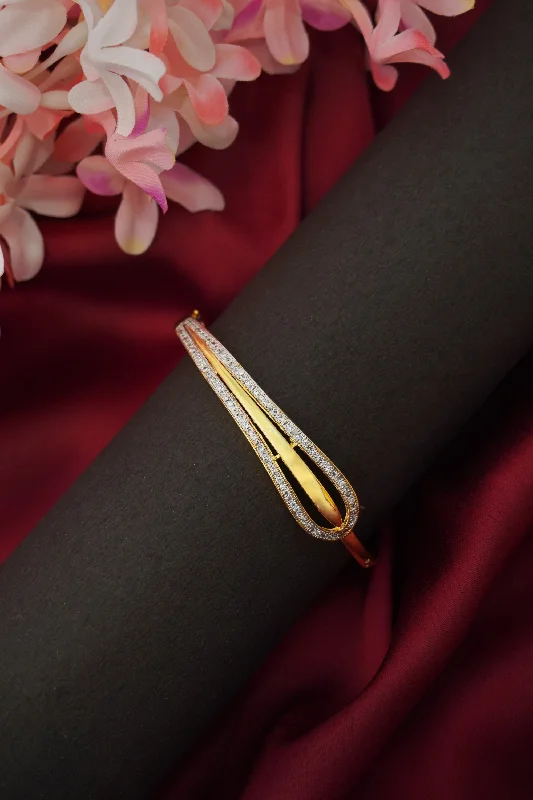 bracelets with gold plating -Delicate Yellow Gold Plated Bracelet