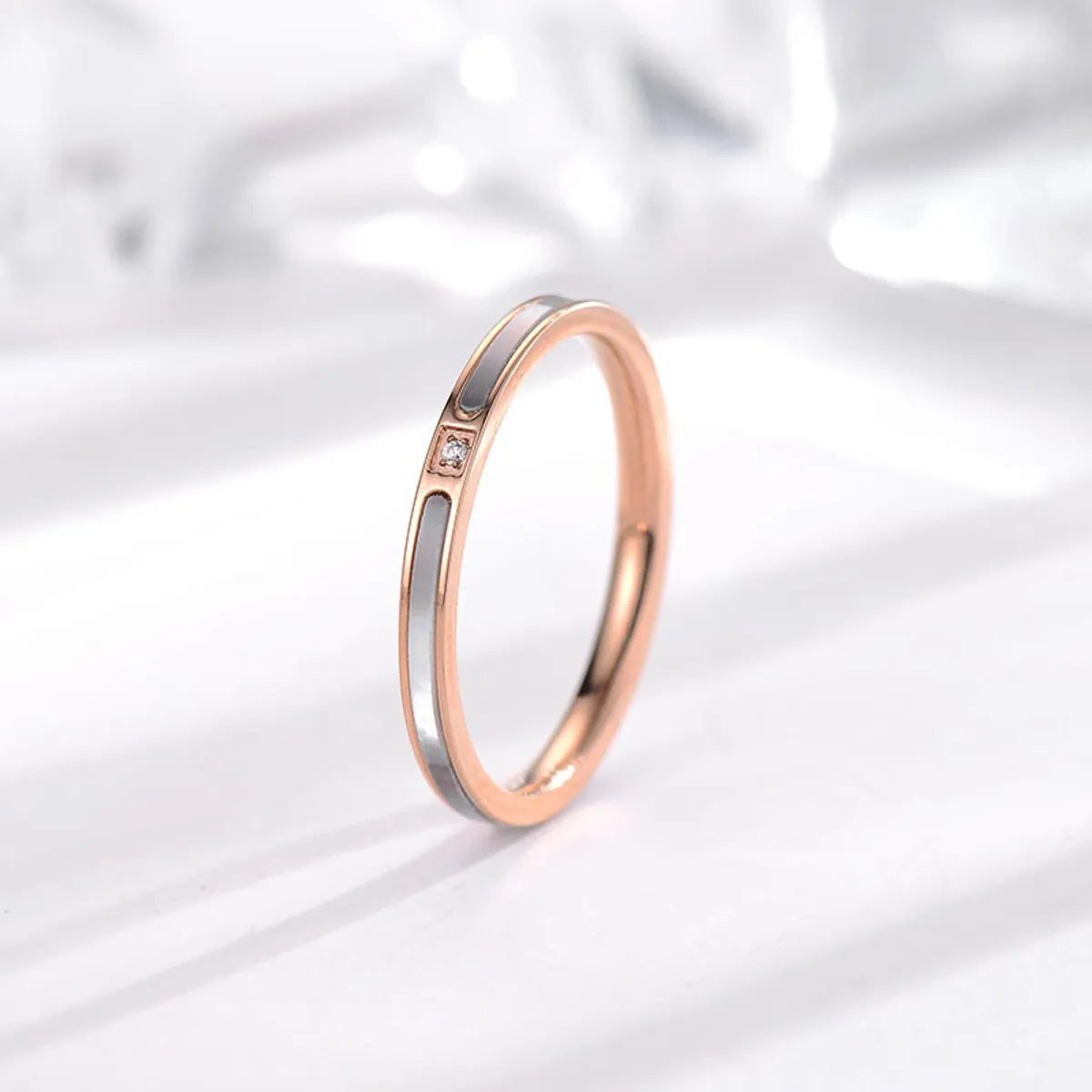 Single Diamond White Shell Rose Gold