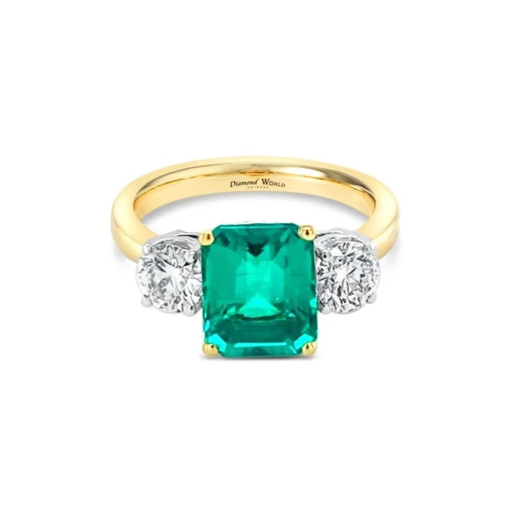 ladies rings eternity band style -Emerald cut Emerald & Brilliant cut Diamonds Trilogy "Antonella" Ring