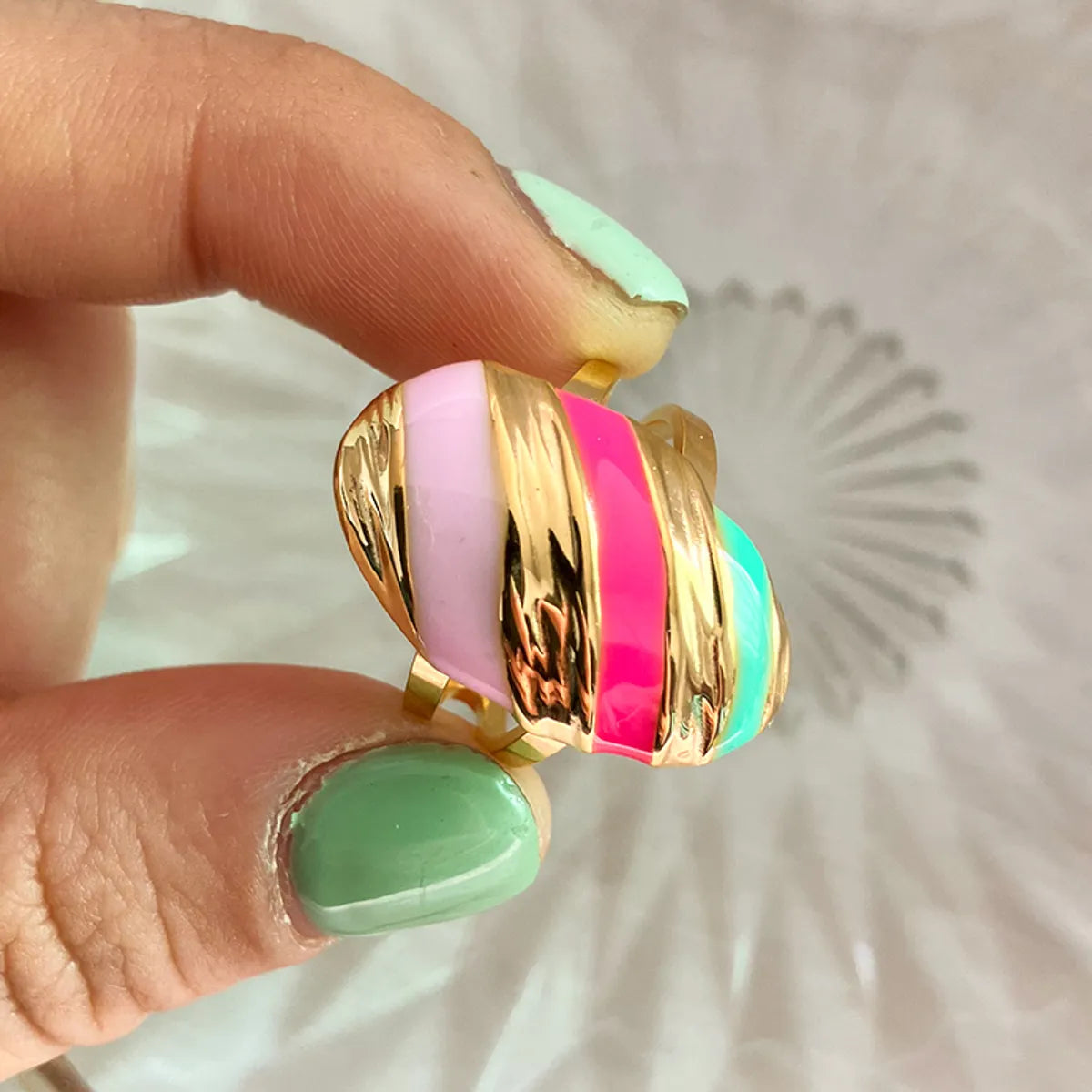 ladies rings timeless beauty -Wholesale Jewelry Simple Style Commute Oval 304 Stainless Steel 14K Gold Plated Enamel Plating Open Rings