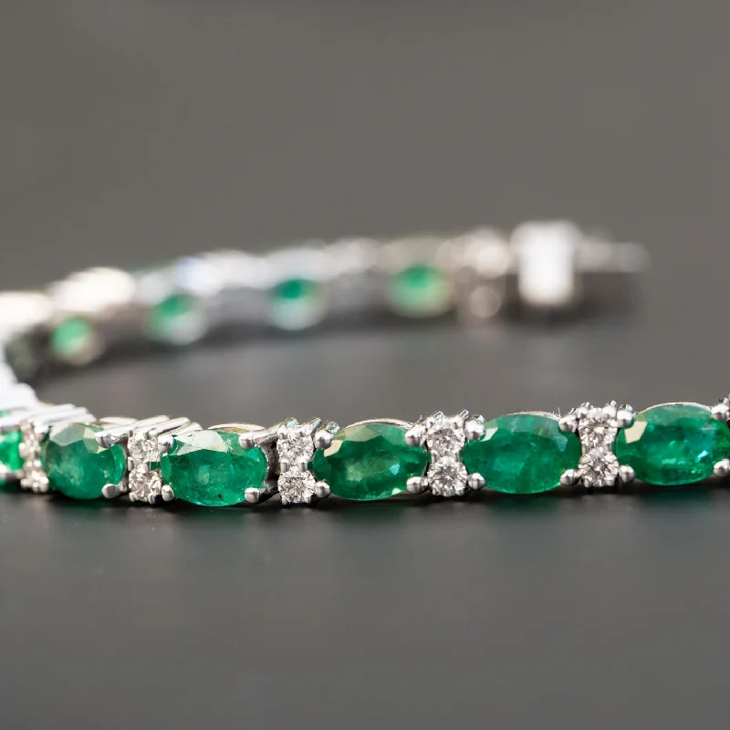 bracelets thin chain elegance -Esmeralda - 9.16 carat natural green emerald bracelet with 1.45 carat natural diamonds